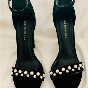 Pearl Black Heels/Sandal